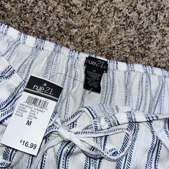 size M rue 21 crop top! - Picture 3 of 5